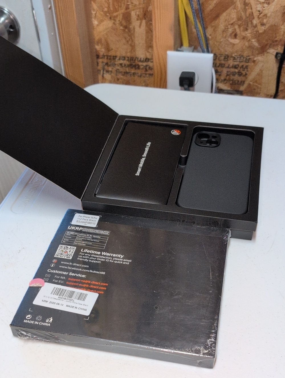2-iphone 14 Plus/14 Max  Matte Black iPhone Case with Protective Box. (95)
